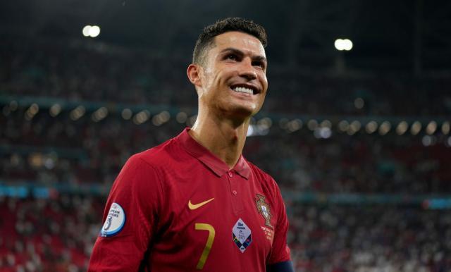 2026世界杯举办地-梅开二度成就历史第一人 但这夜的C罗赢得不完整